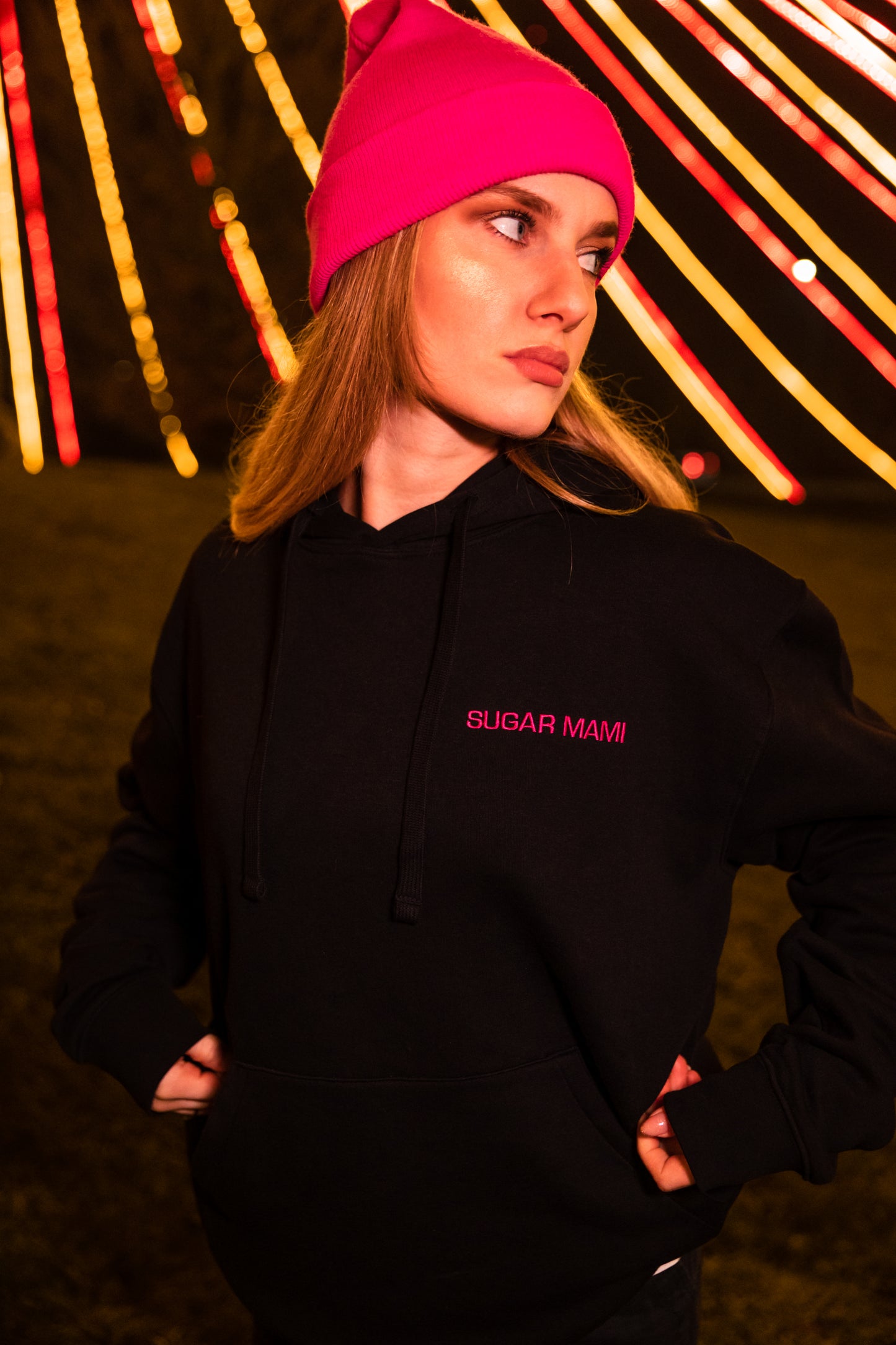 Call me Mami | Felpa nera e fucsia