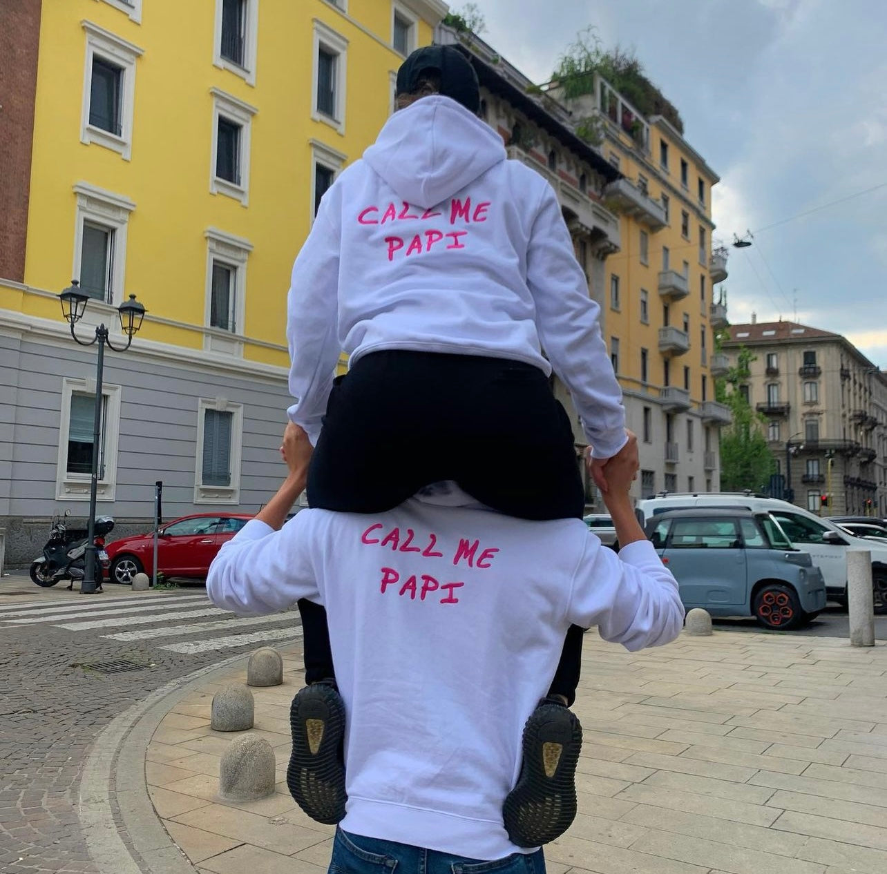 Call me Papi | Felpa bianca e fucsia