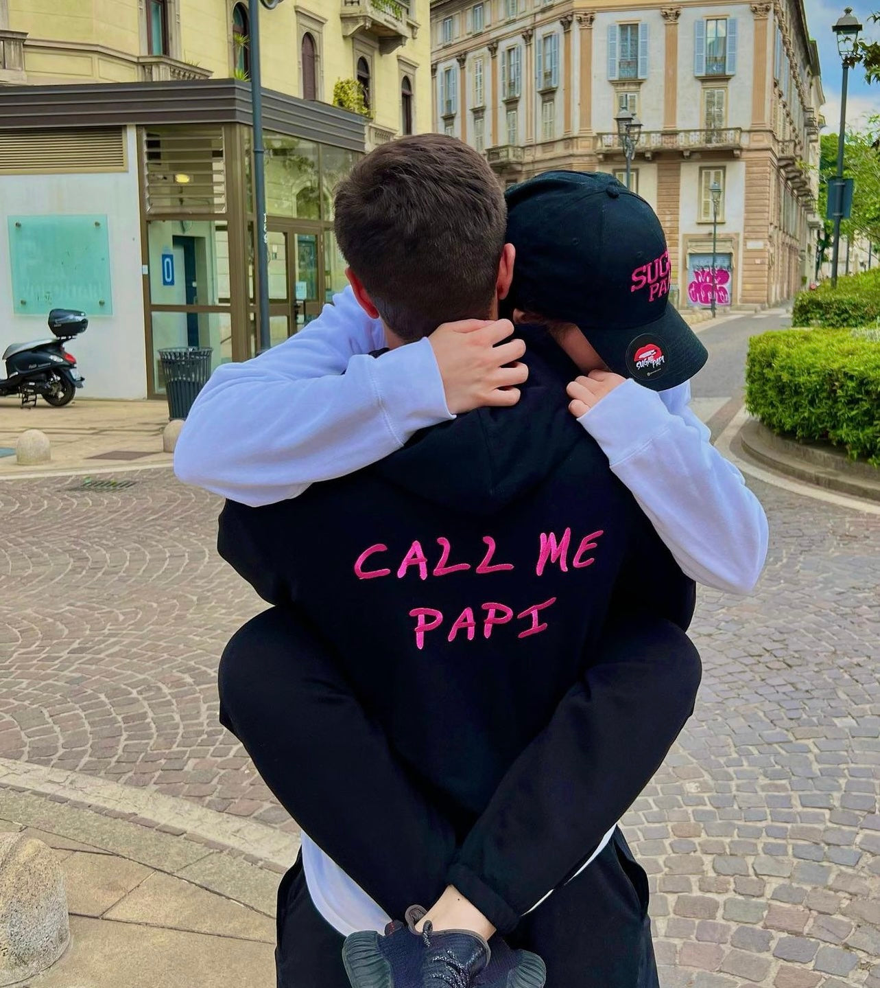 Call me Papi | Felpa nera e fucsia